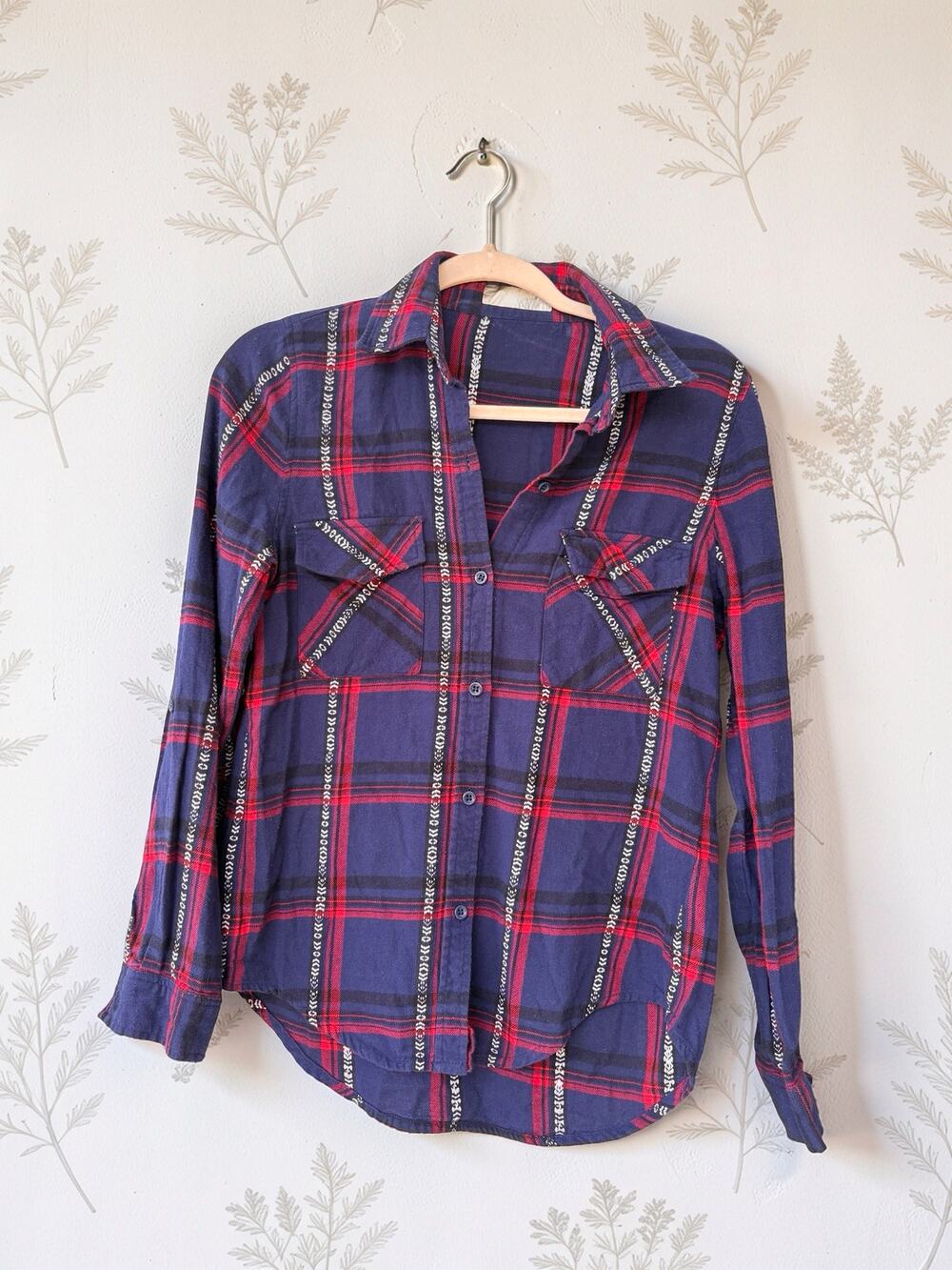 Love Tree Womens Plaid Button Down Shirt Navy Red 100% Cotton Long Sleeve